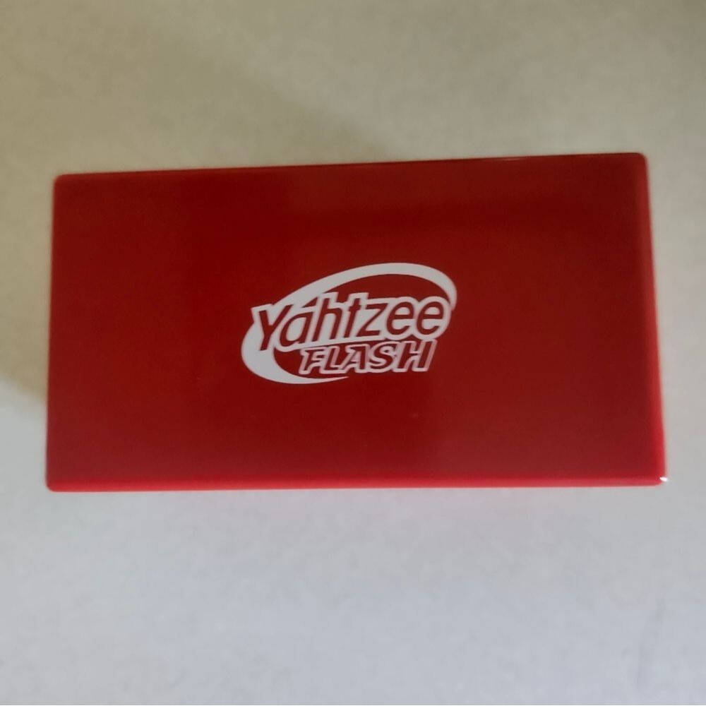 Yahtzee Flash Red Game Box